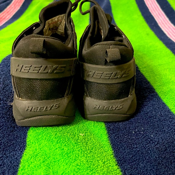 Black Heely’s big boys size 5 - Picture 4 of 5